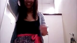 سوتیلی بہن سکس دوجنسه با زنان نے اپنے بھائی سے مساج کرنے کو کہا، ٹھیک ہے، ڈک لے لو۔