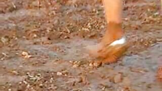 والد نے ٹی وی کے سامنے سینگ اور بیٹی کاؤگرل سکس خیانت به همسر کو چدایا۔