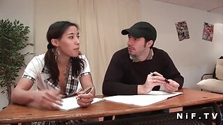 کزن نے خوبصورت بہن کی بالوں والی بلی سکس دوجنسه ها باهم کو چود لیا۔