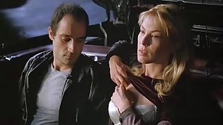 سوتیلے بھائی نے اپنی سکس خشن با دست بہن کو دھوکہ دے کر چود لیا جبکہ Guess the Taste کھیلا۔